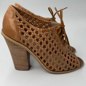 Hinge Peep Toe Lace Up Block Heels Leather 7.5M basket weave Boho‎ Cottagecore